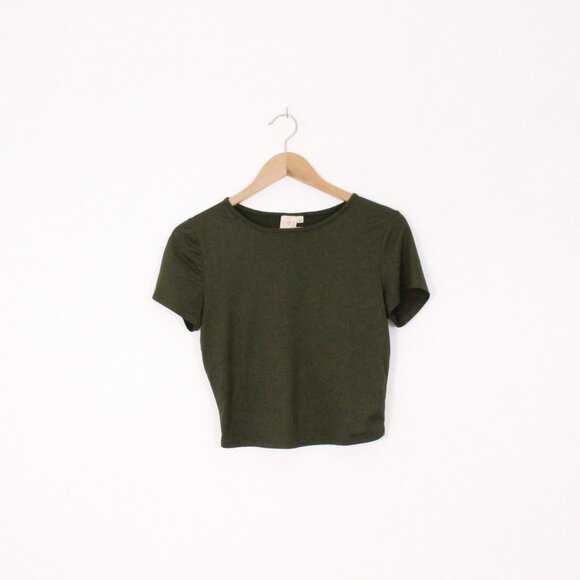 *Live in the Moment Green Cropped Baby T Shirt - Picture 2 of 4